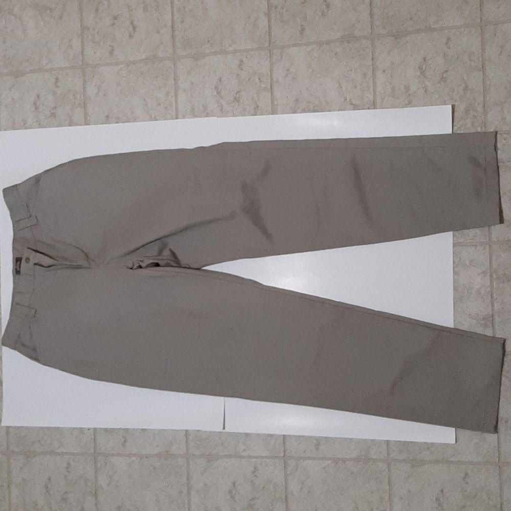 Women's dress pants. Riders Casuals.